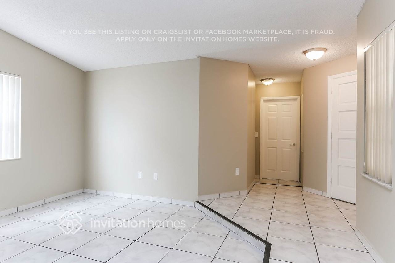 4705 Sw 143rd Ave - Photo 4 of 20