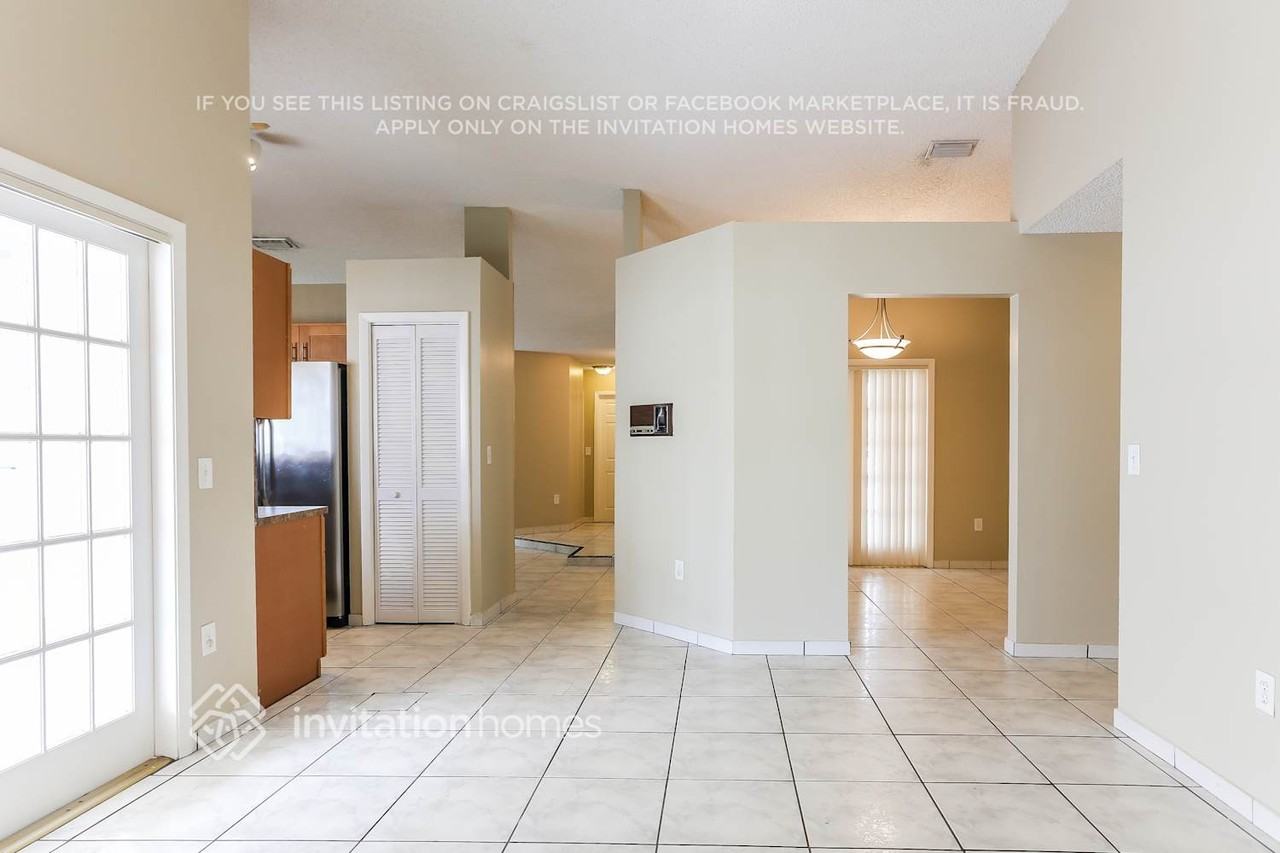 4705 Sw 143rd Ave - Photo 6 of 20
