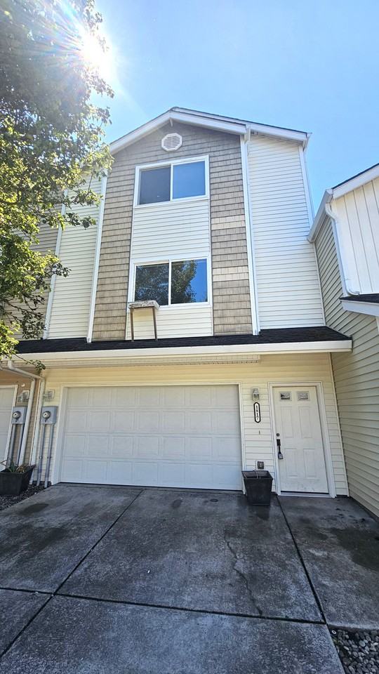 1817 Ne 88th Cir #1 - Photo 2 of 13