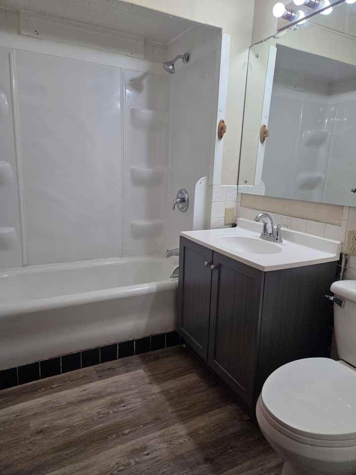 3554 Girard Ave N #1 - Photo 7 of 19