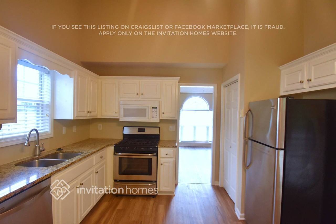 4067 Mount Vernon Dr - Photo 5 of 19