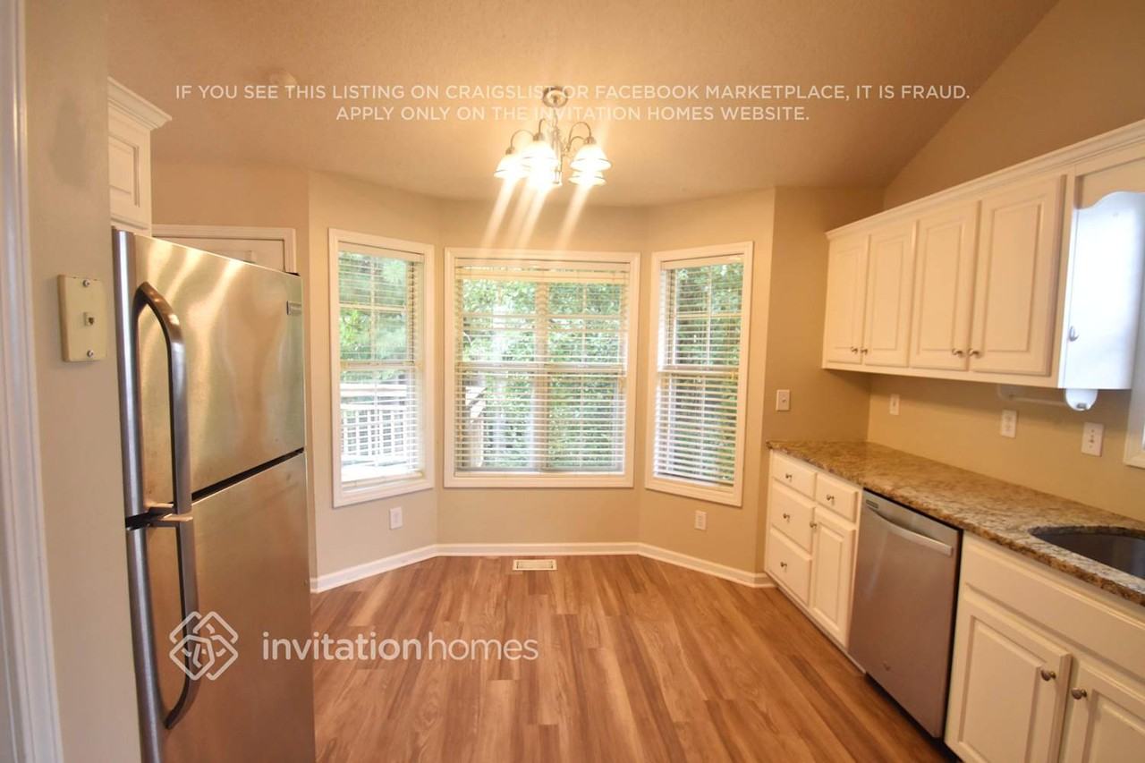 4067 Mount Vernon Dr - Photo 6 of 19