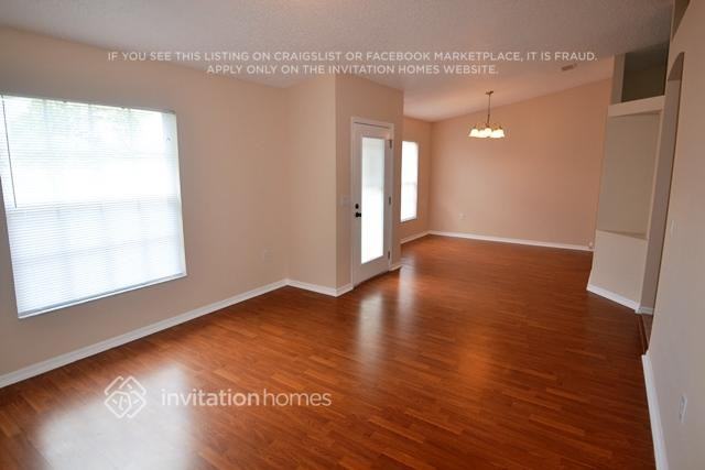 3081 Blaine Cir - Photo 2 of 8