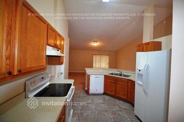 3081 Blaine Cir - Photo 4 of 8