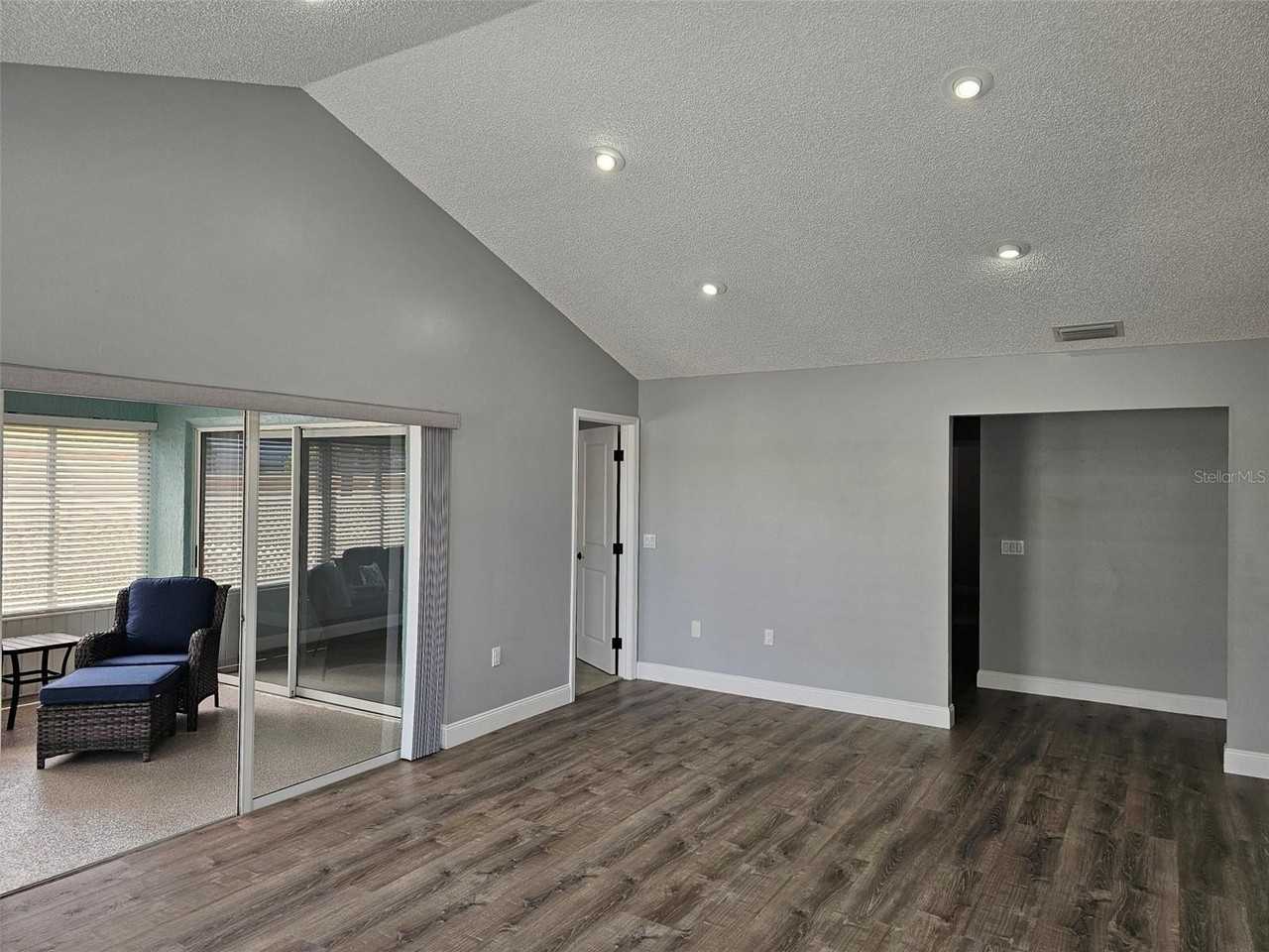 3625 57th Avenue Dr W - Photo 6 of 40