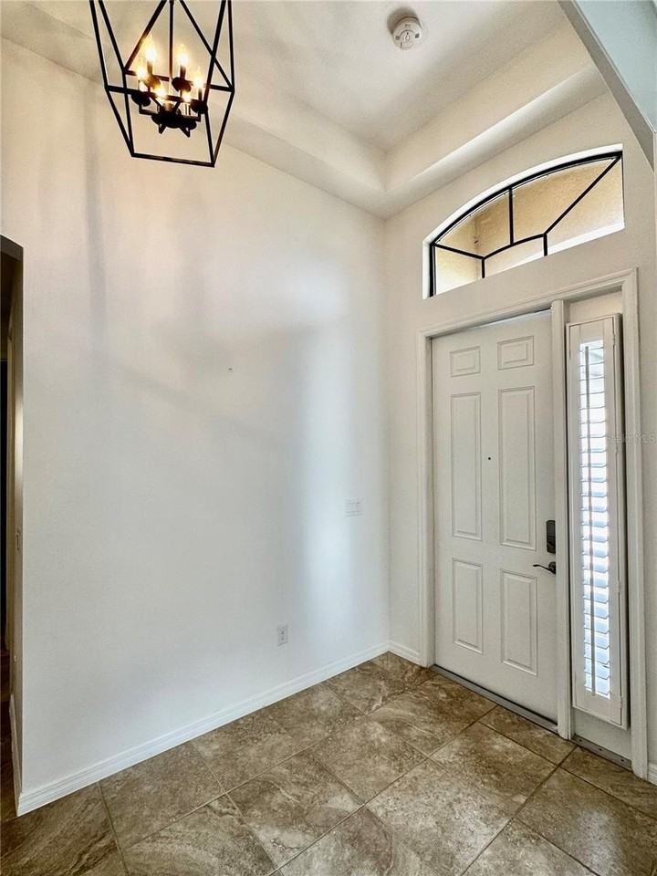 1321 Cielo Ct - Photo 4 of 50