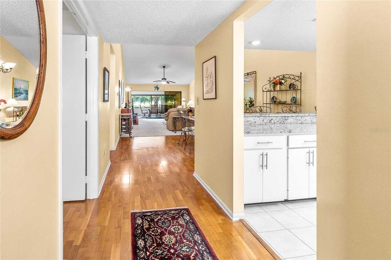 4660 La Jolla Dr - Photo 5 of 40