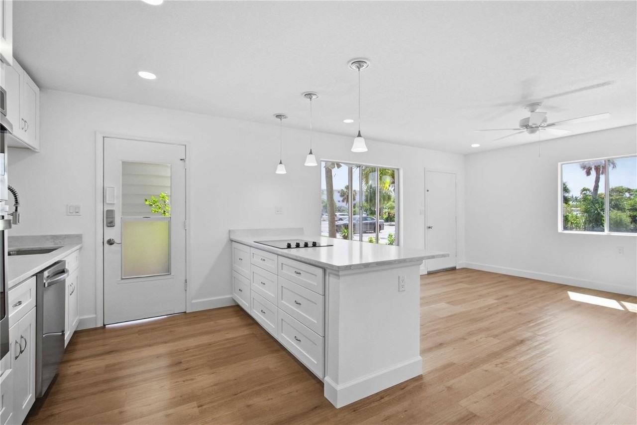 765 John Ringling Blvd #1CLARI - Photo 5 of 50