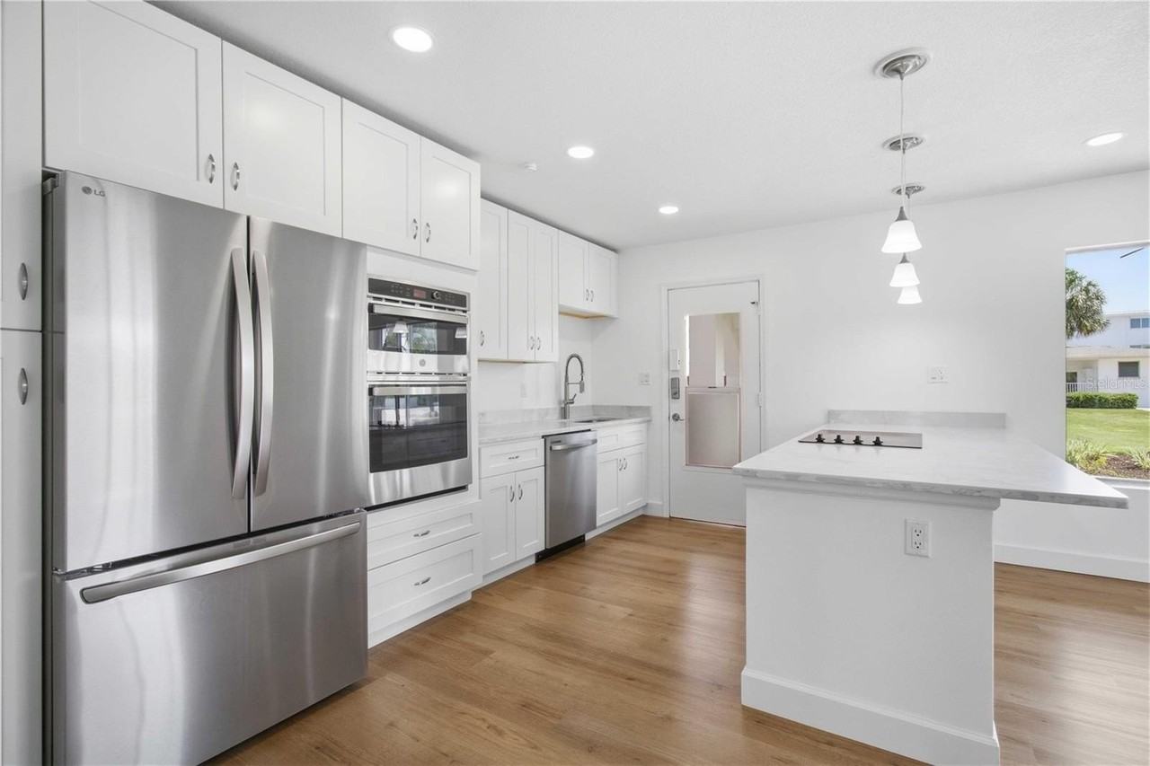 765 John Ringling Blvd #1CLARI - Photo 6 of 50