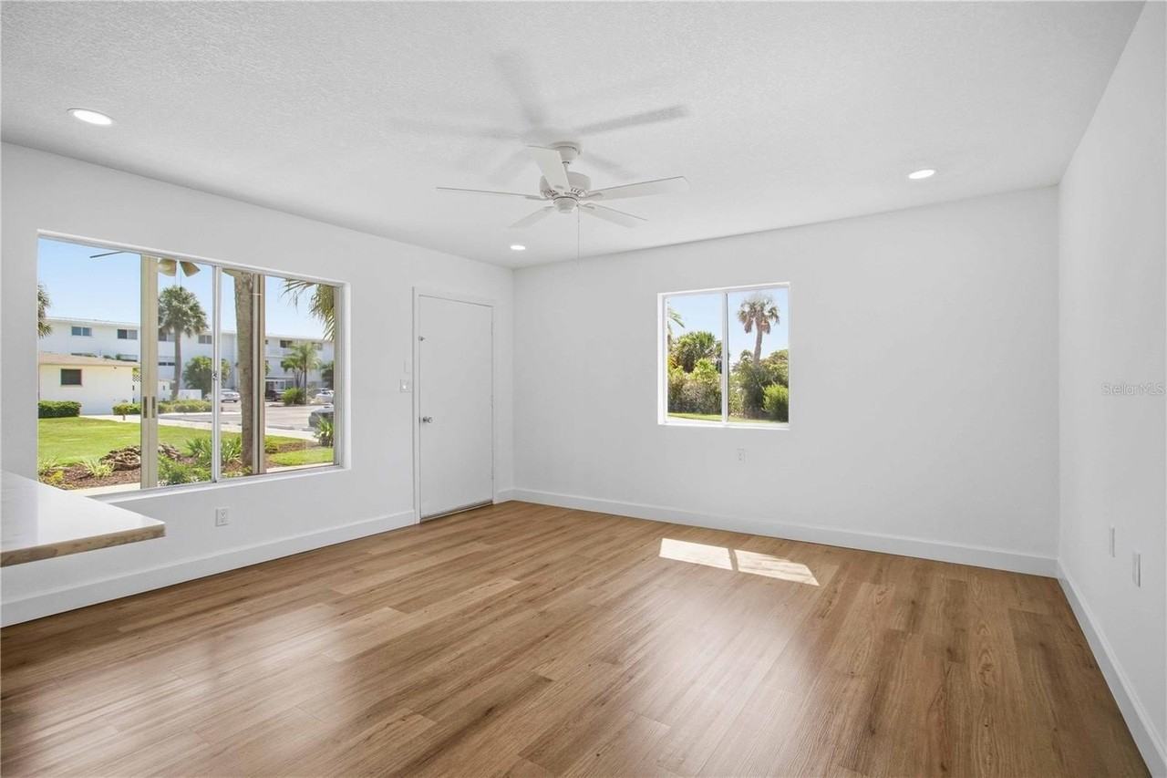 765 John Ringling Blvd #1CLARI - Photo 7 of 50