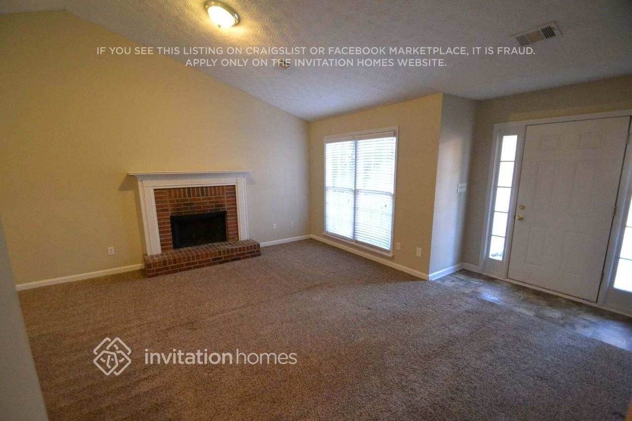 211 Johnstons Way - Photo 2 of 13