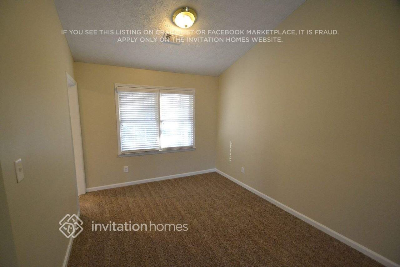 211 Johnstons Way - Photo 7 of 13