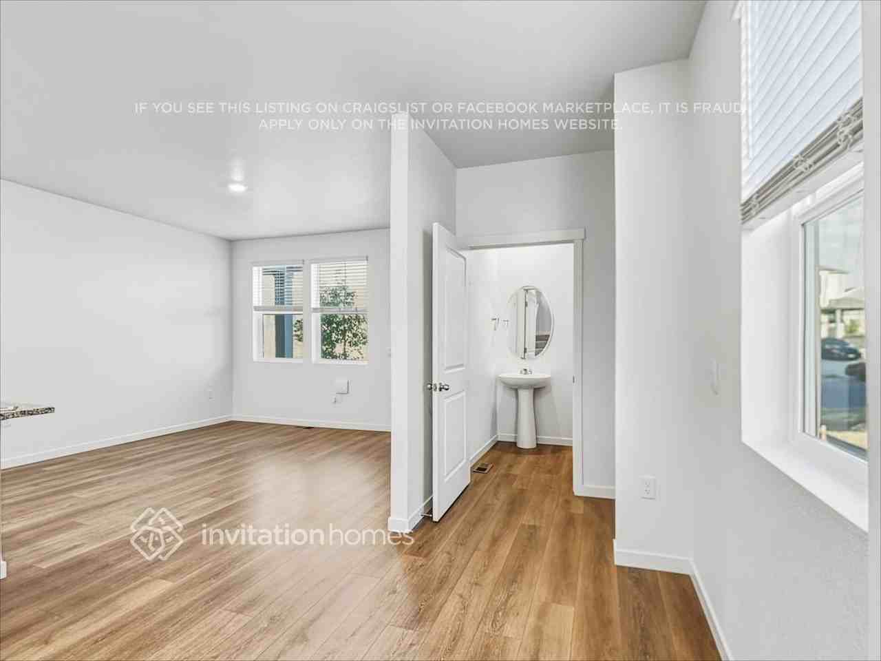 266 S Trussville St - Photo 4 of 17