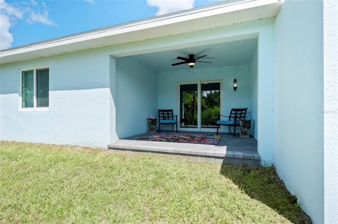 2098 Como St - Photo 6 of 27