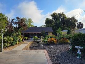 1370 Greenway Dr - Photo 1 of 1