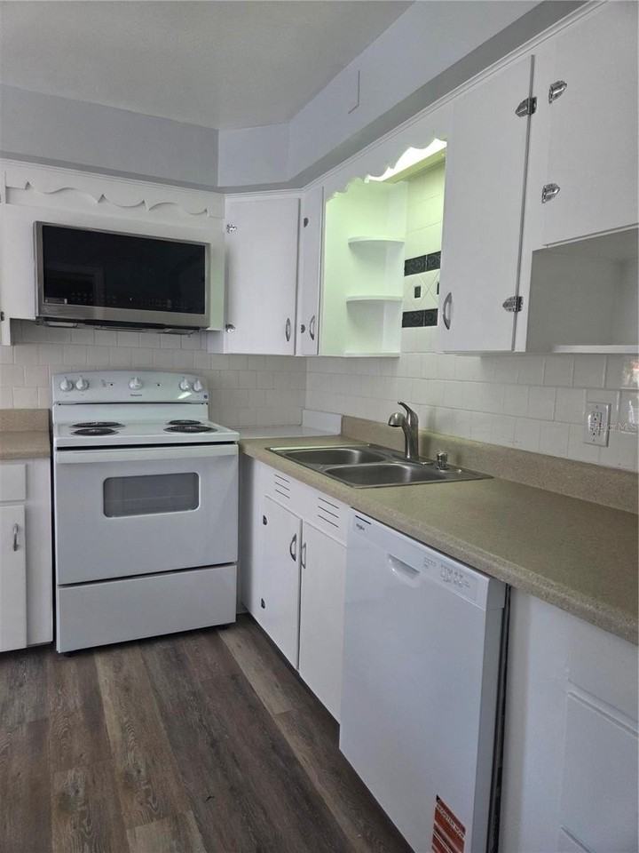 101 E Atwater Ave - Photo 6 of 26
