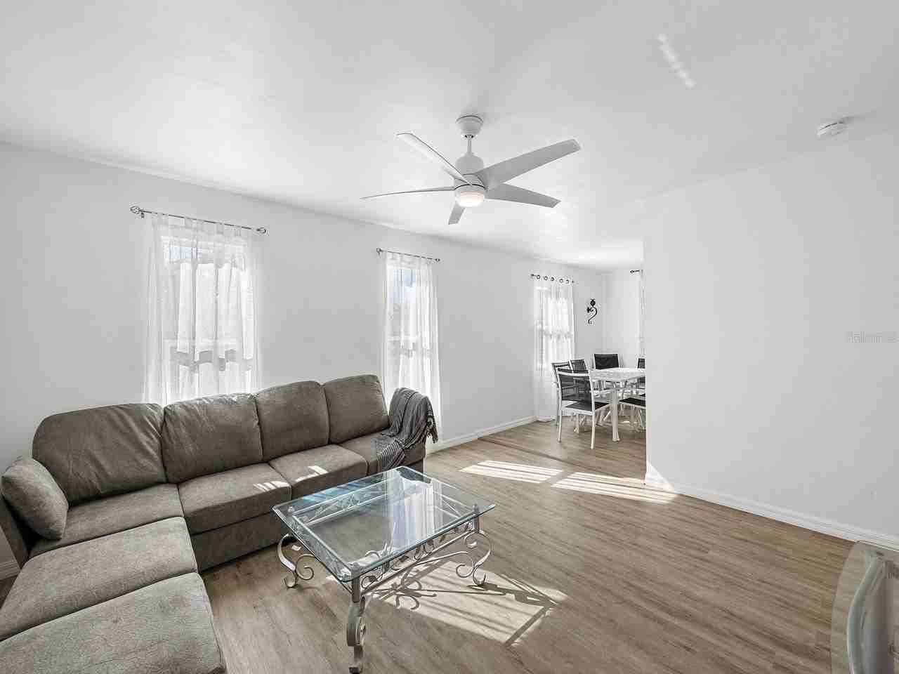 23019 Seneca Ave #B - Photo 7 of 27