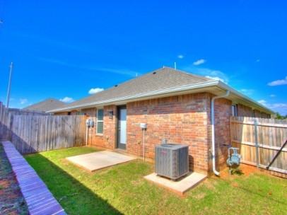 12905 Willow Villas Dr #B - Photo 3 of 30