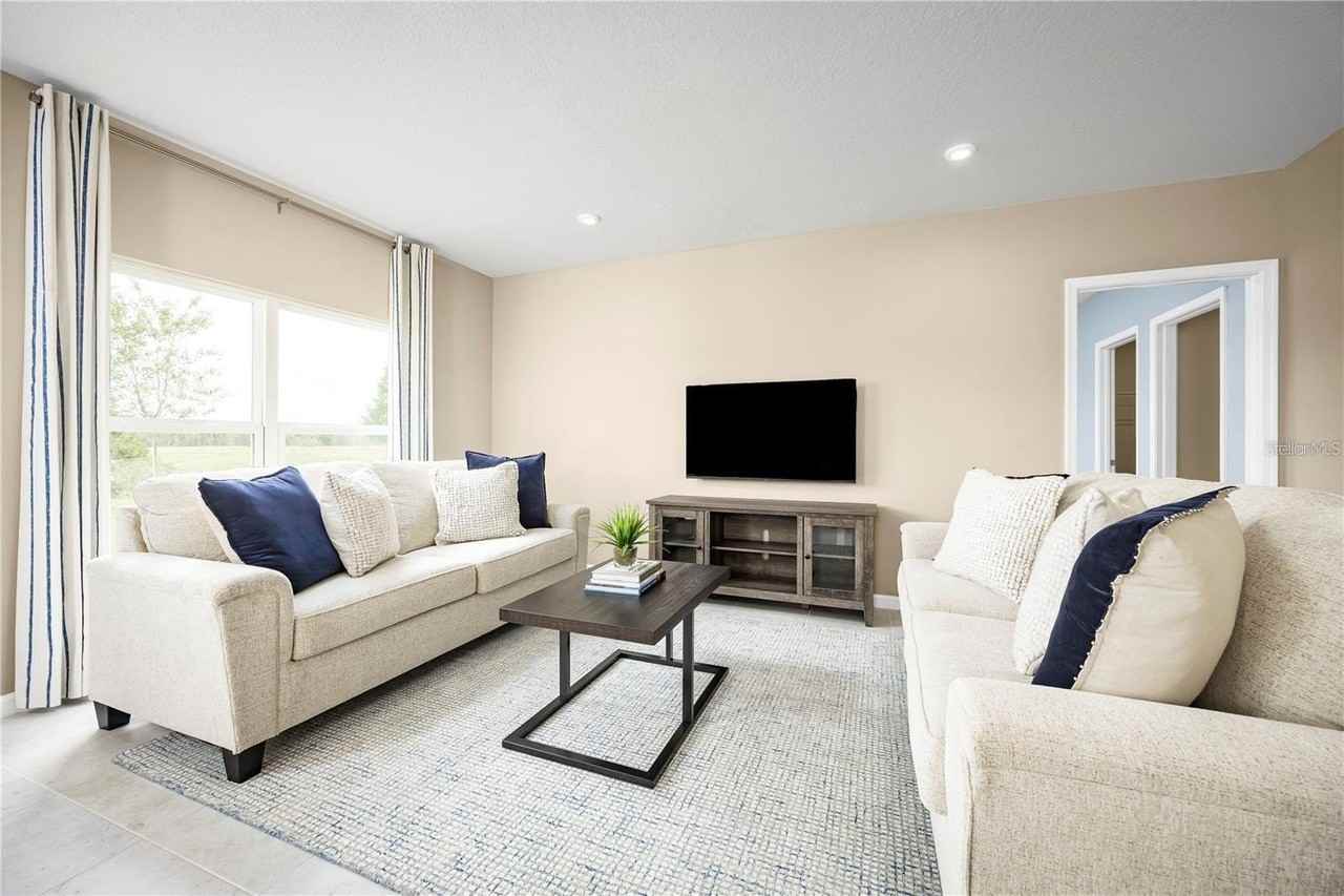 2744 Ginger Ln - Photo 6 of 12