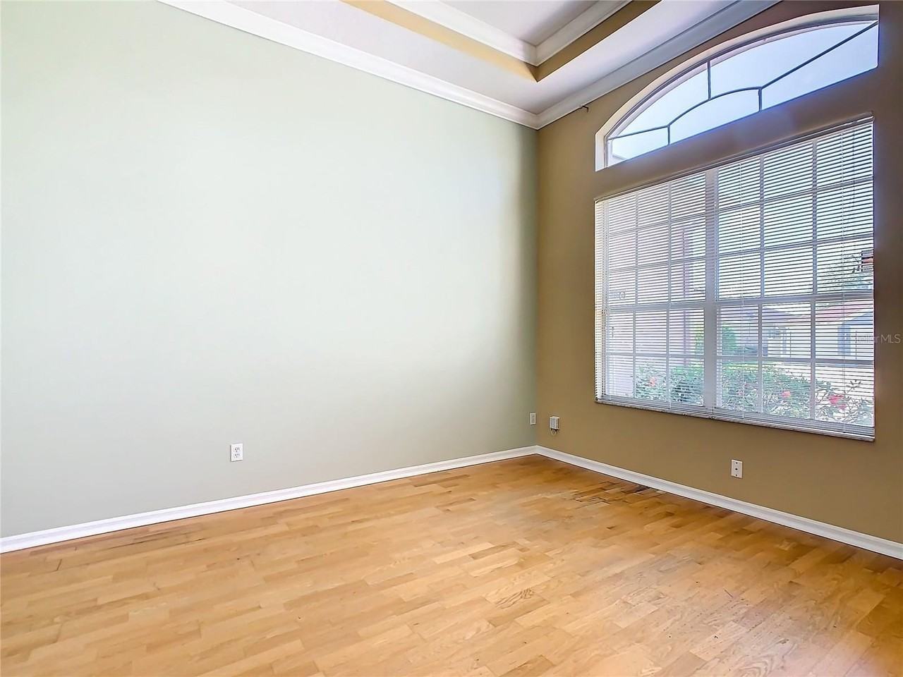 4925 Brightmour Cir - Photo 6 of 50
