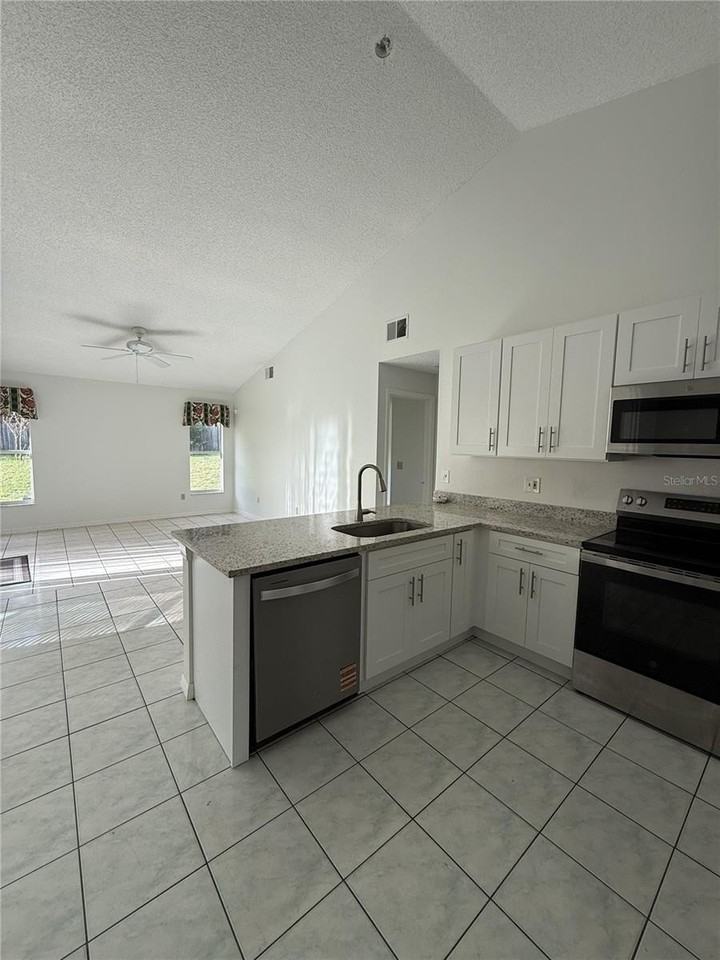 6724 Callie Rd - Photo 6 of 29