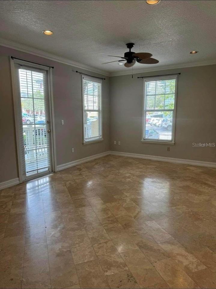 611 Campus St #180 - Photo 4 of 13