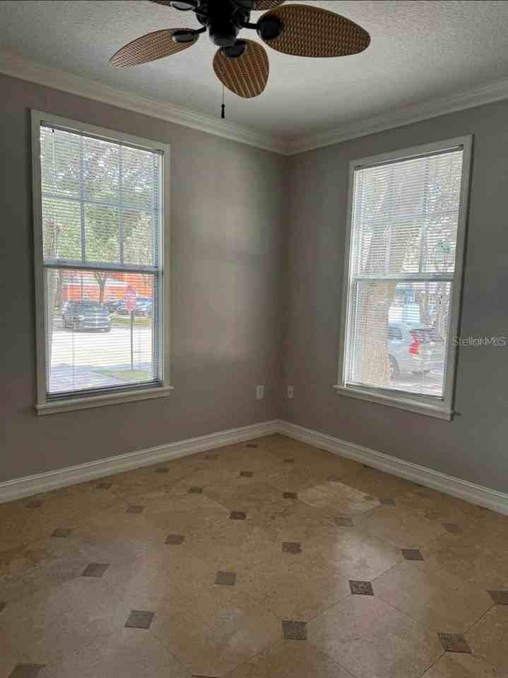 611 Campus St #180 - Photo 6 of 13