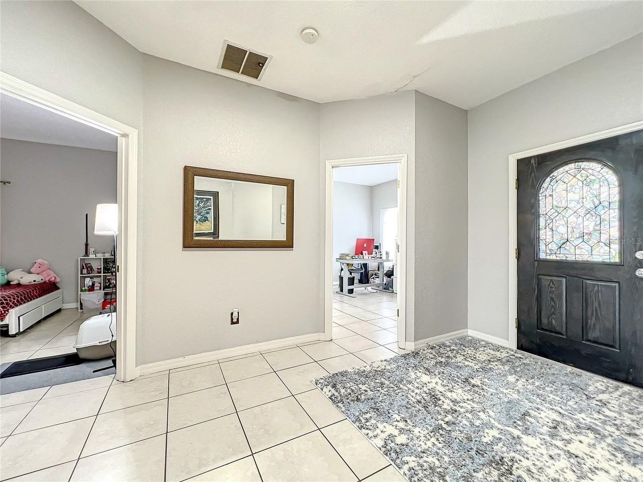 501 Summer Place Loop - Photo 3 of 17