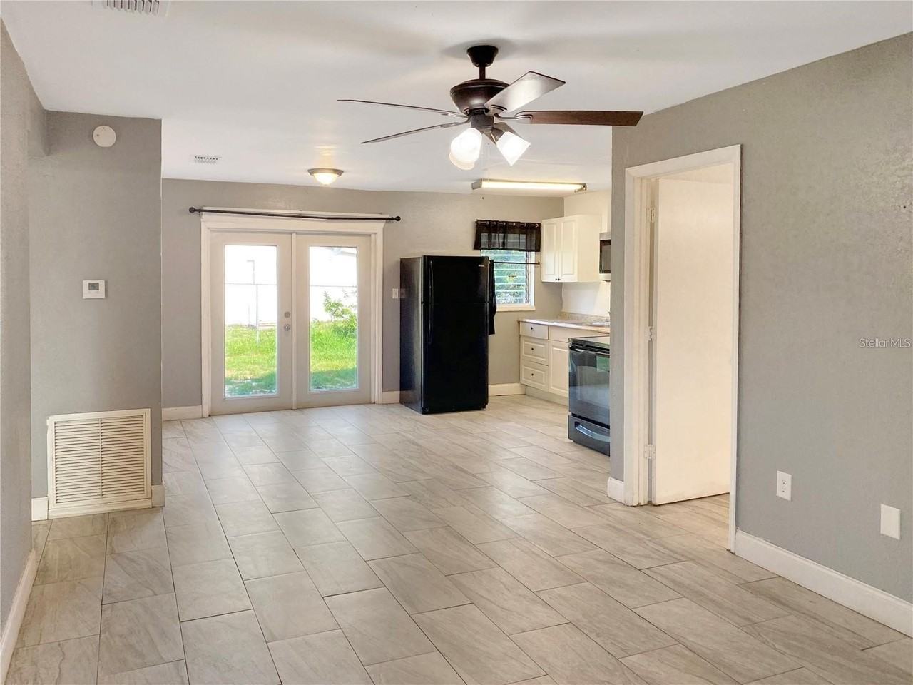49 Orange Park Blvd - Photo 2 of 13