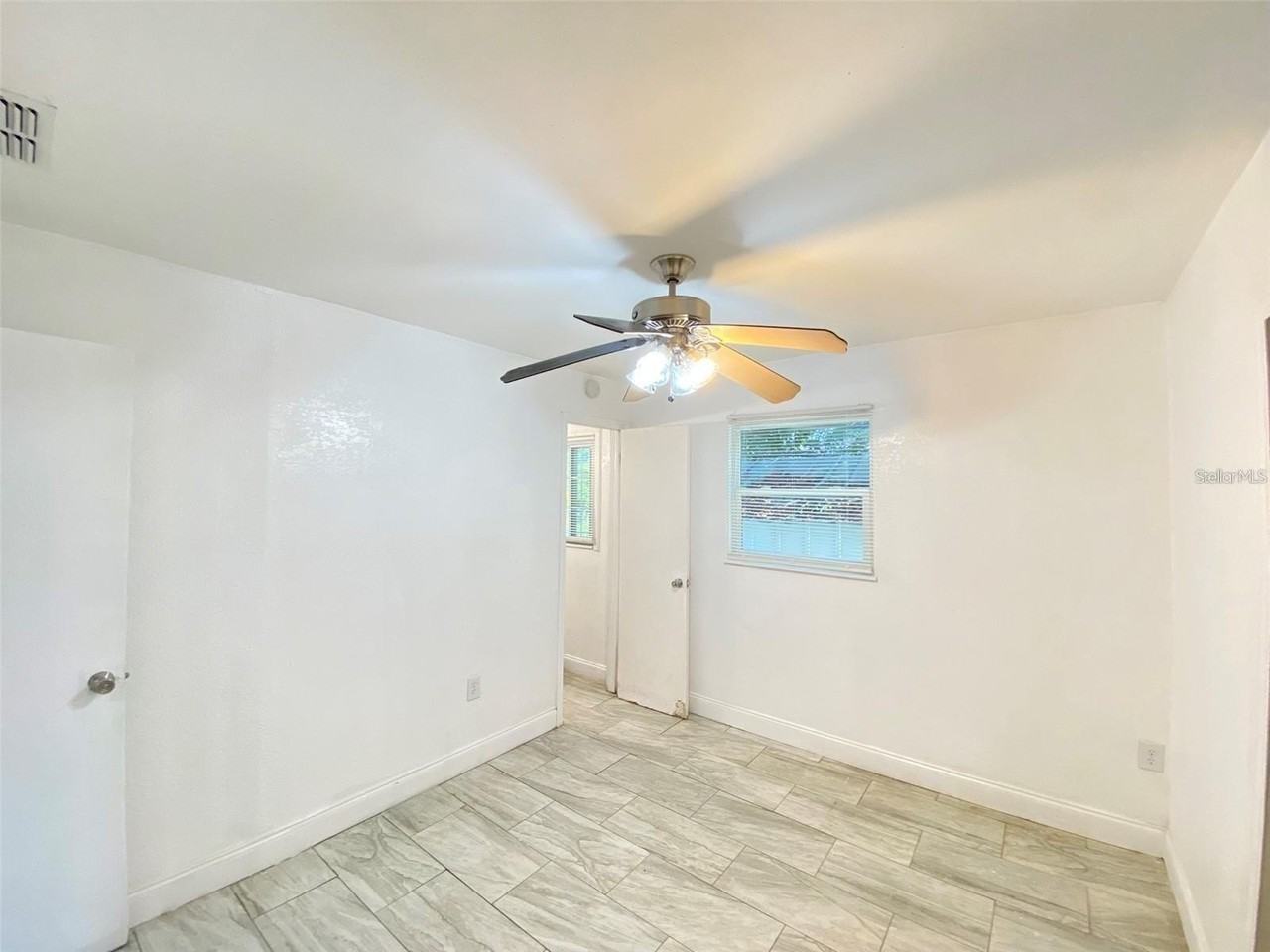 49 Orange Park Blvd - Photo 7 of 13