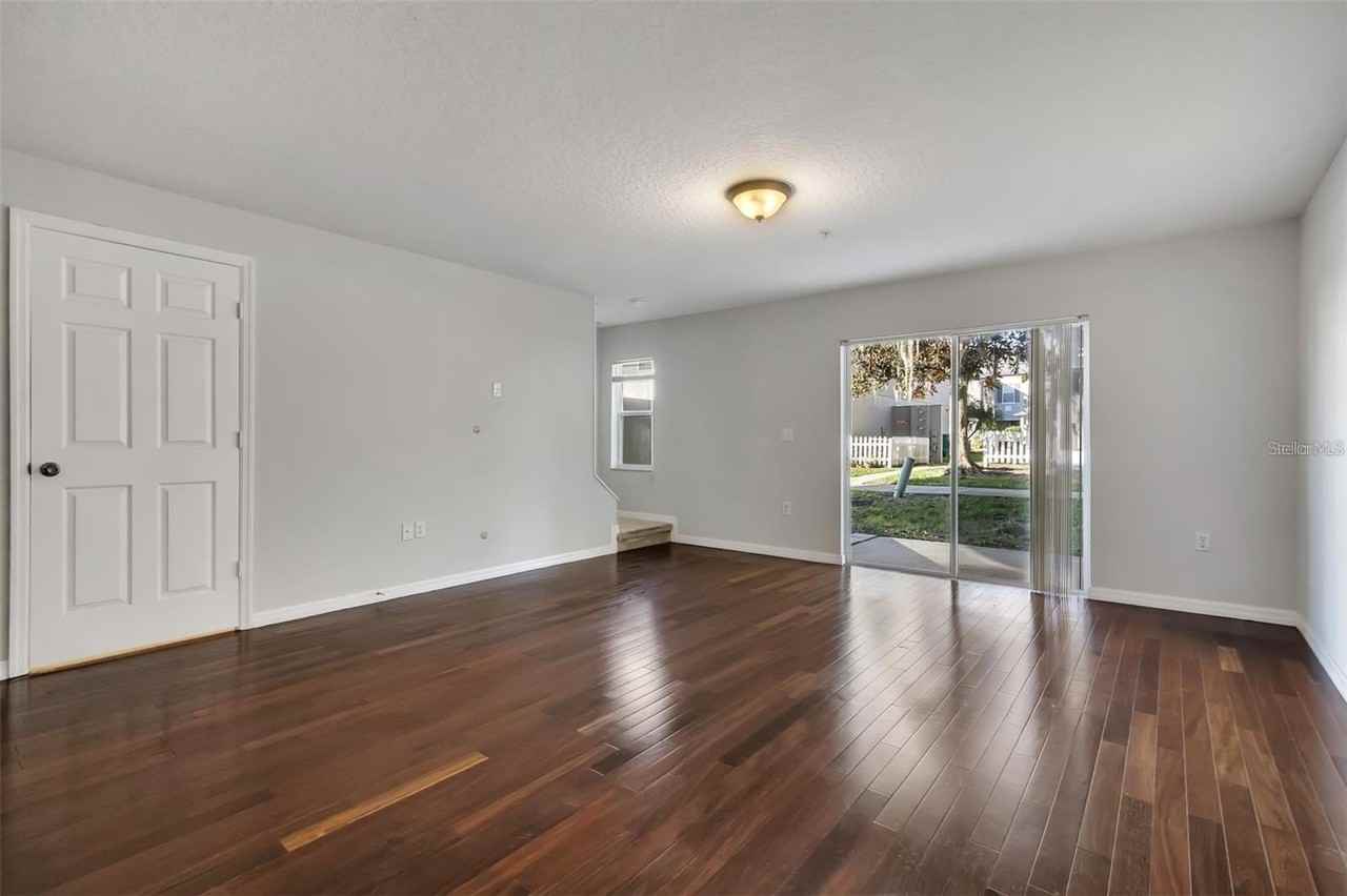 116 Philadelphia Way - Photo 4 of 25