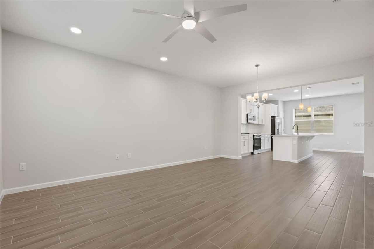 1394 Mount Royal Dr - Photo 3 of 28