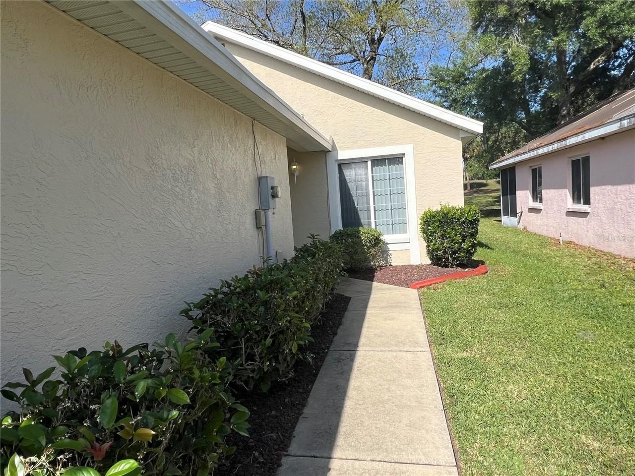 1918 Nw 50th Cir - Photo 5 of 28