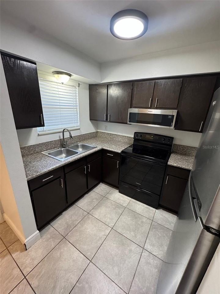 1197 Bentley Rd #3 - Photo 4 of 14