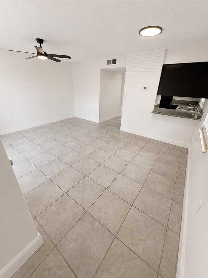 1185 Bentley Rd #4 - Photo 3 of 13