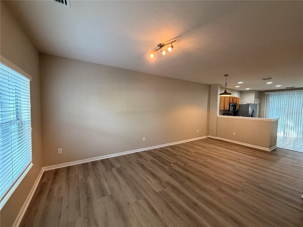 4430 Sw 49th Ave - Photo 5 of 46
