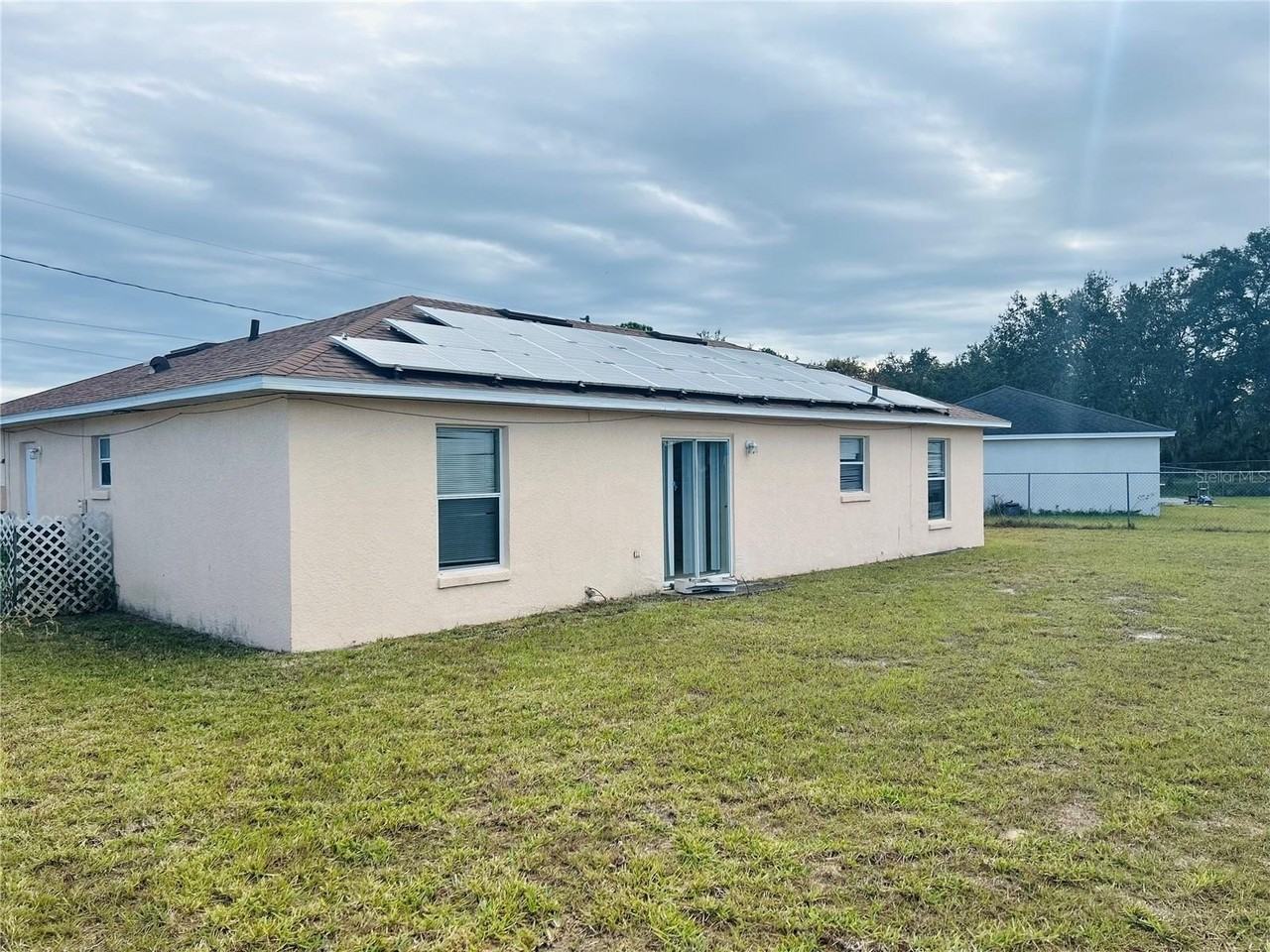 1731 Minnow Ct - Photo 3 of 12