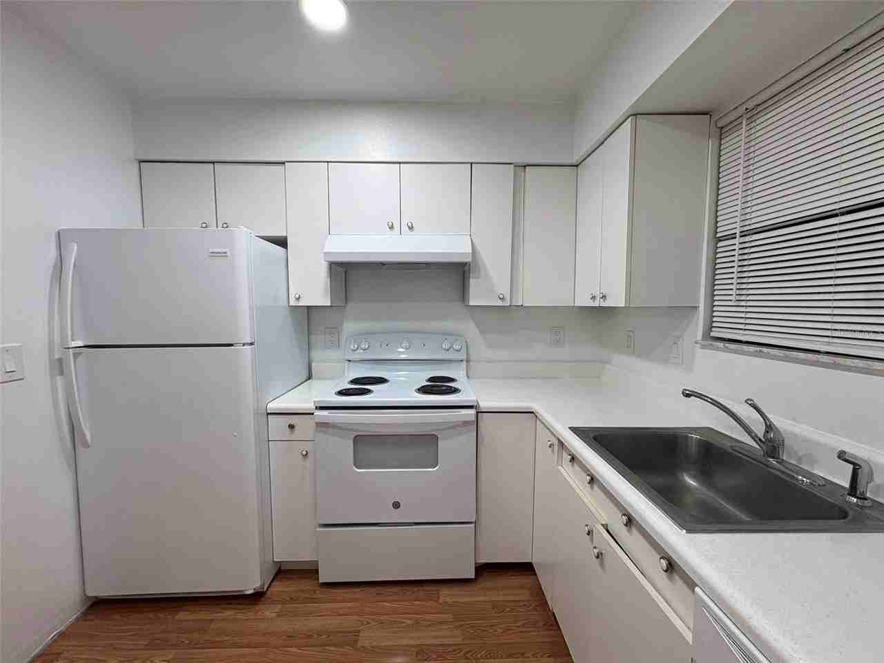 1724 Foxhall Cir #1724 - Photo 6 of 22