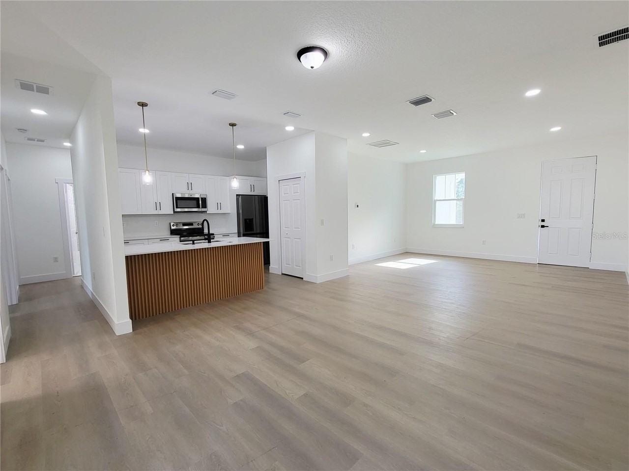 1751 Nandina Ct Nw - Photo 4 of 19