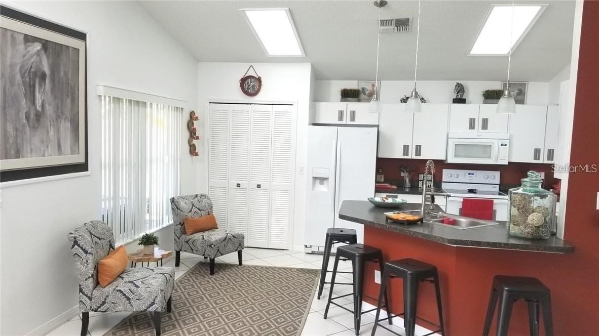 11859 Hartfordshire Way - Photo 3 of 11