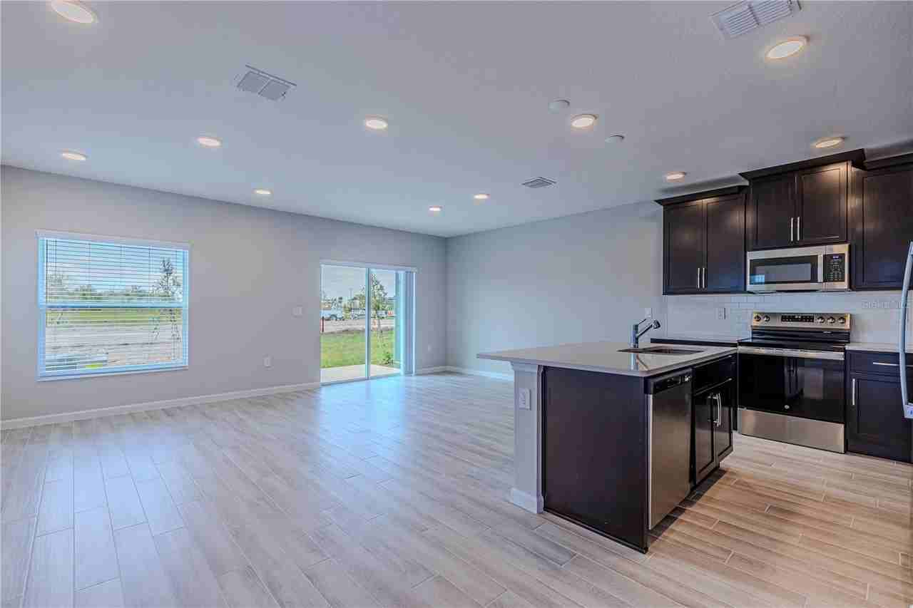 5060 Rain Shadow Dr - Photo 6 of 50