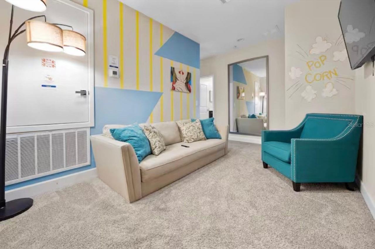 192 Villa Domani Cir - Photo 4 of 12