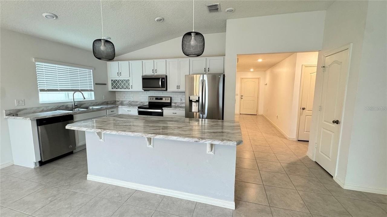 3182 Eagle Hammock Cir - Photo 5 of 12