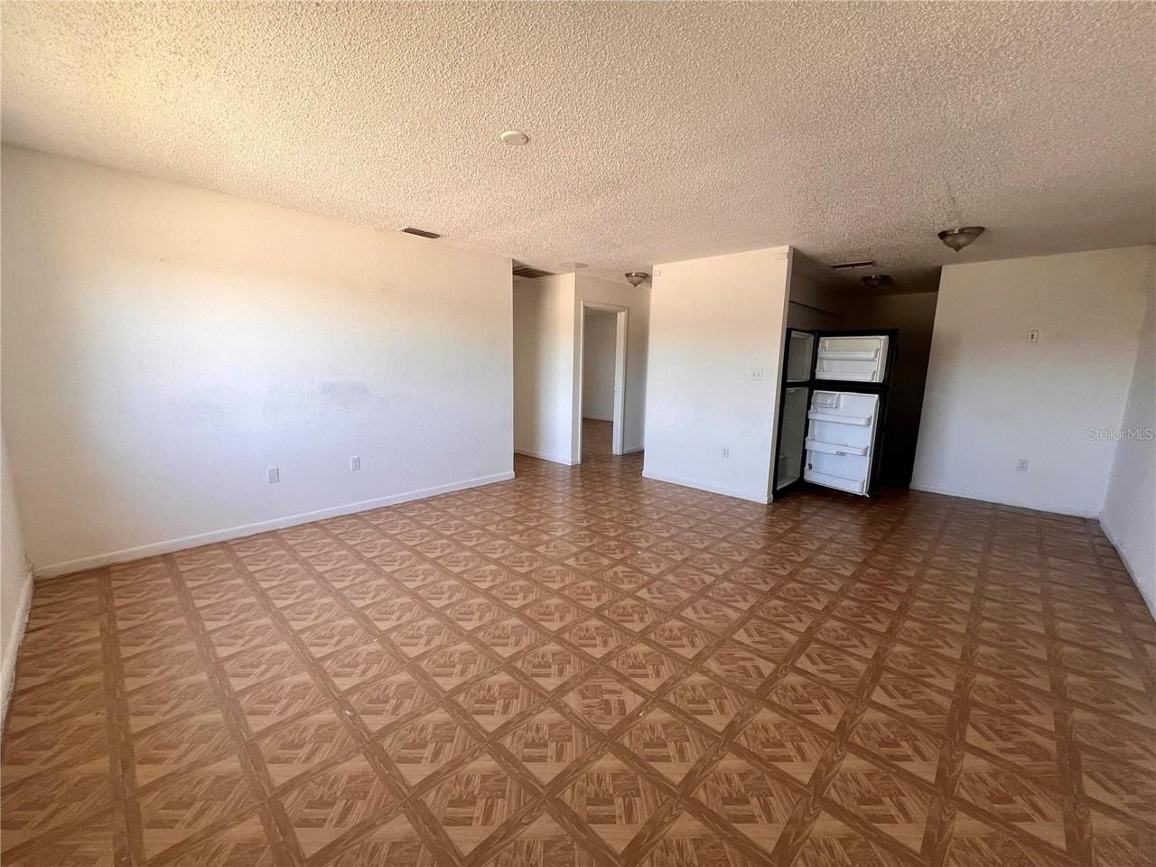 3847 Janeen Cir - Photo 2 of 8