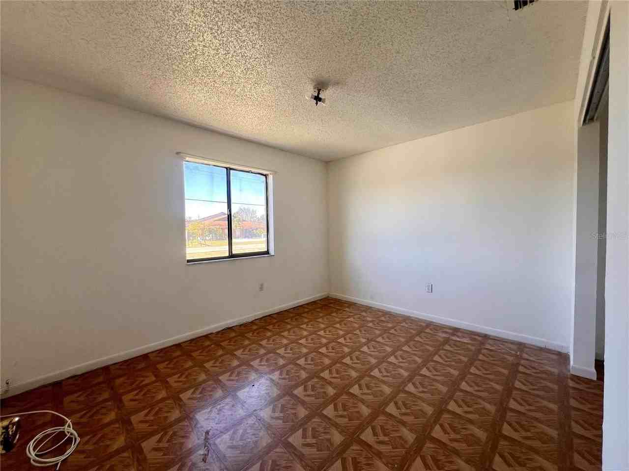 3847 Janeen Cir - Photo 3 of 8