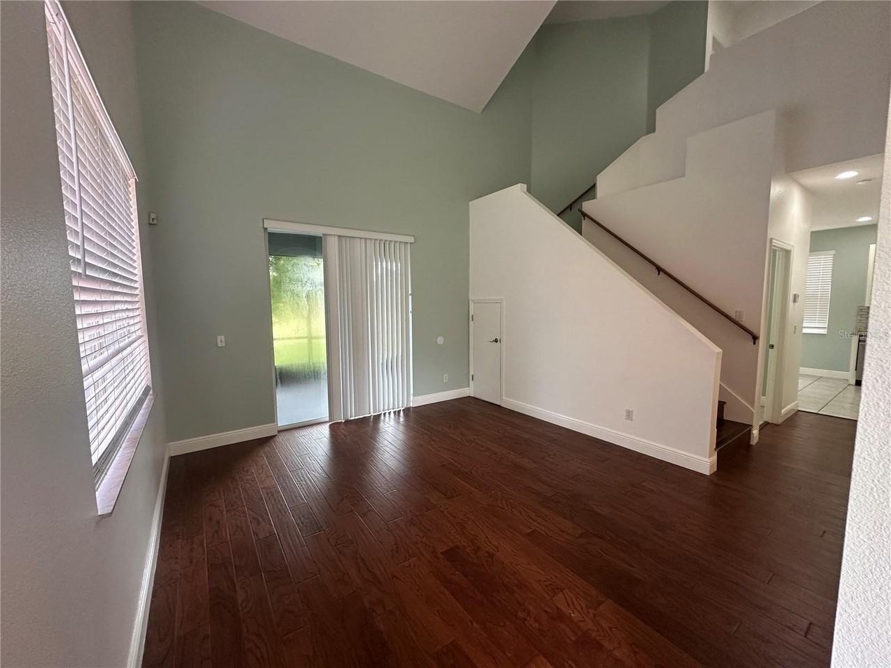 1714 Cambridge Village Ct - Photo 3 of 22