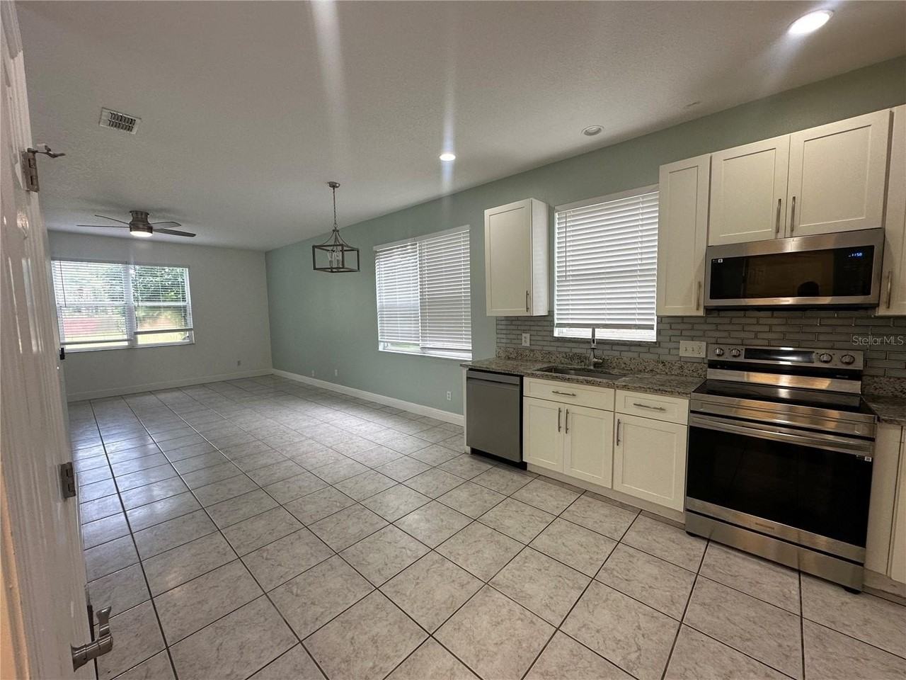 1714 Cambridge Village Ct - Photo 7 of 22