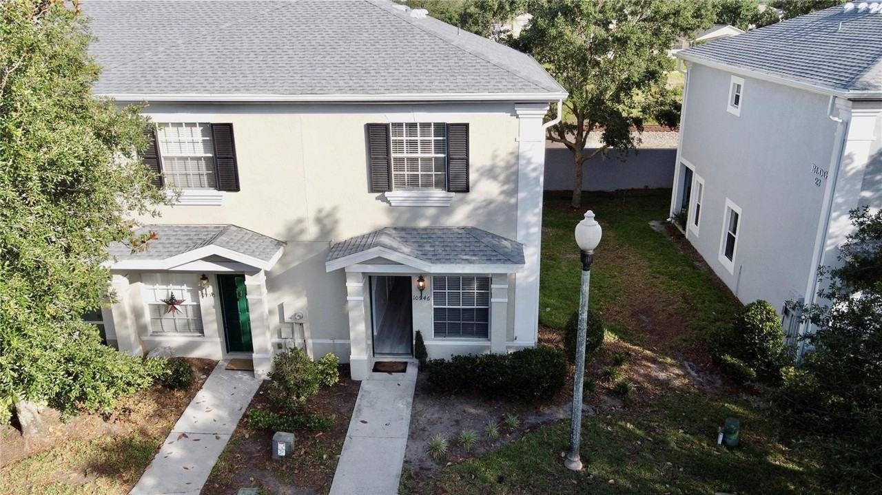 10946 Savannah Wood Dr #147 - Photo 3 of 31