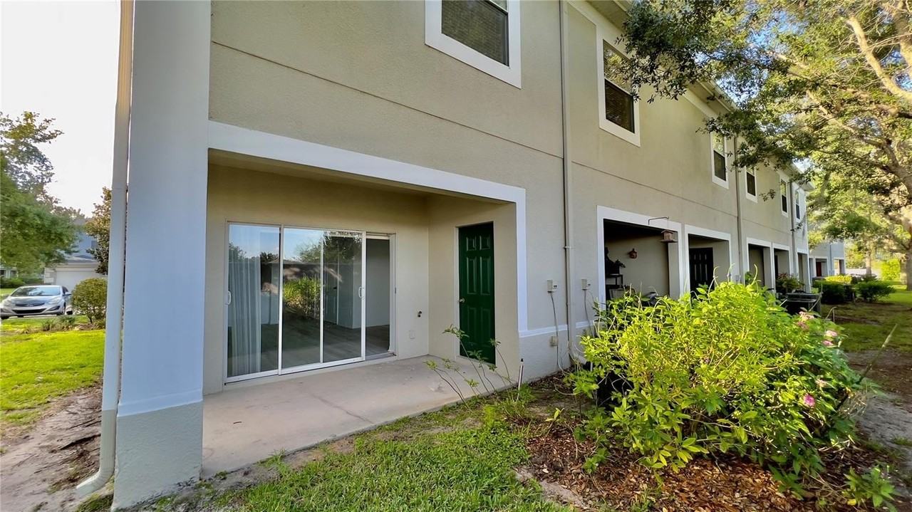 10946 Savannah Wood Dr #147 - Photo 4 of 31