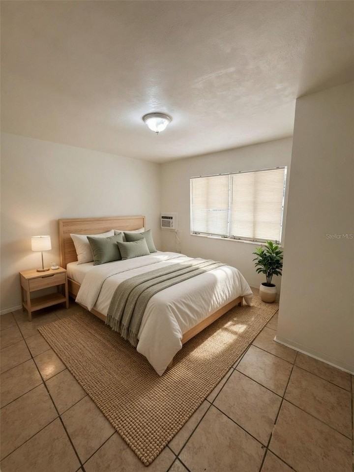 935 17th Ave S - Photo 5 of 13